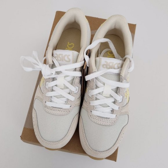 Asics Women's Lyte Classic Sneaker (Cream/Butter) W6 - Picture 3 of 12